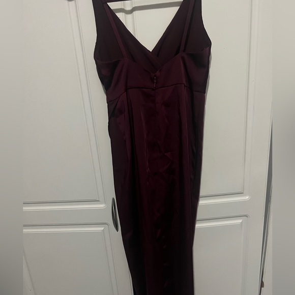 Dress - Picture 2 of 3